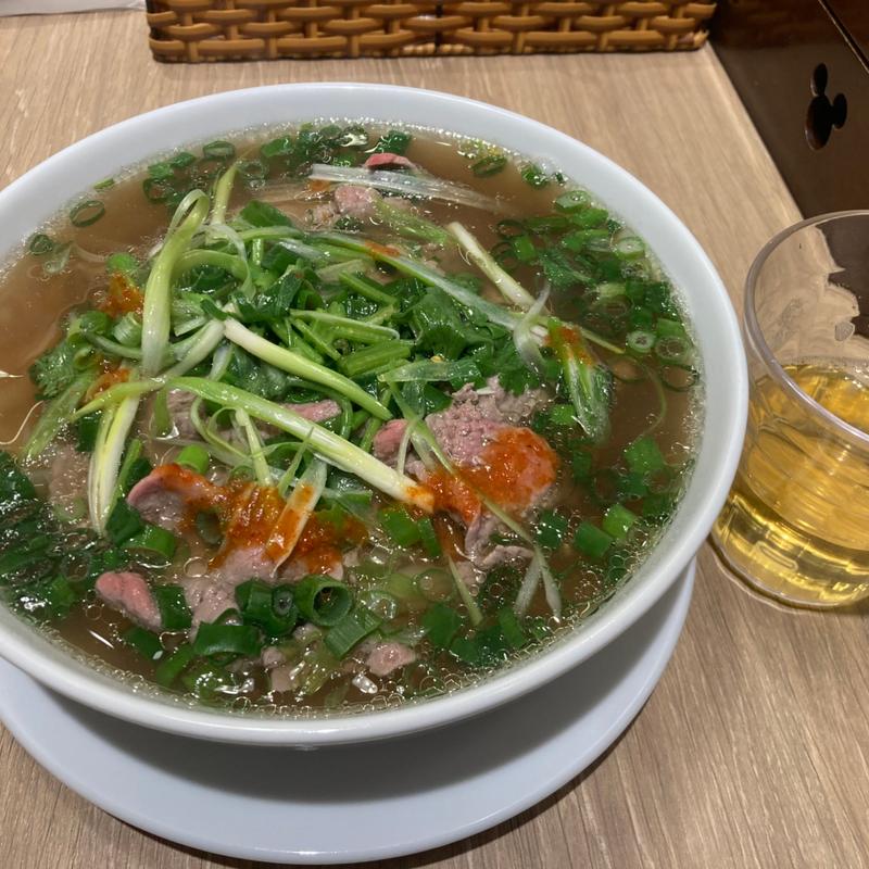 牛半生フォー大盛り(オリジーPHO ル・シーニュ武蔵府中)