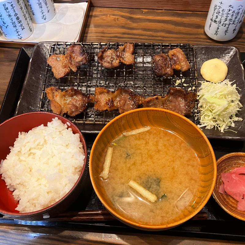 焼肉定食(しんぱち食堂十三西口店)