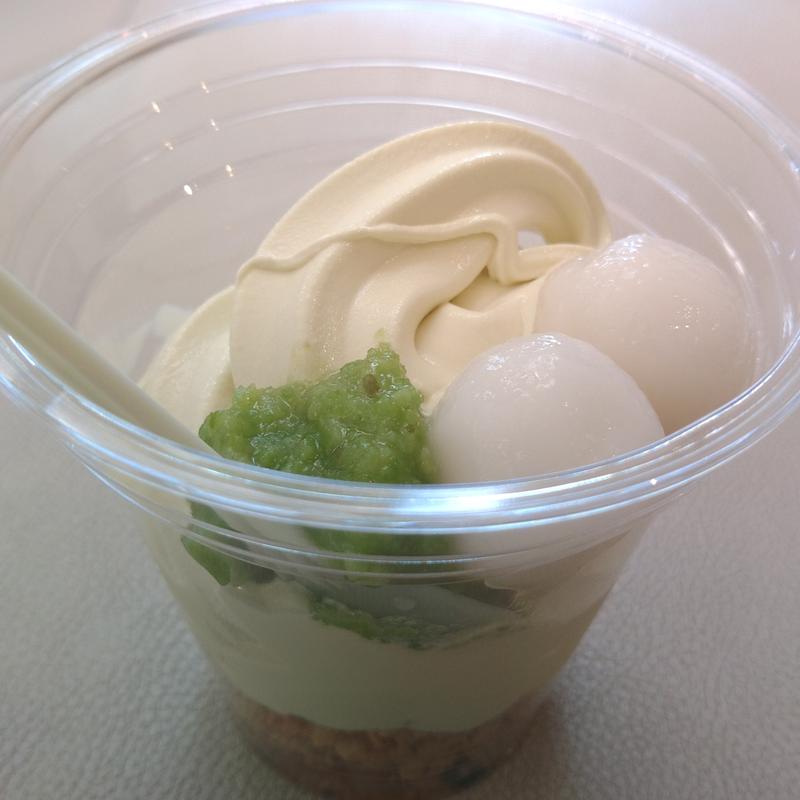 利久ずんだソフトクリーム(牛たん炭焼 利久 イオンモール盛岡店 )