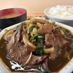 ニラレバ定食(美うら食堂)