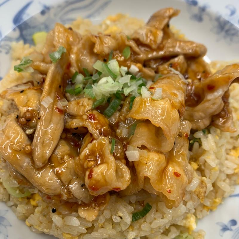 肉チャーハン スープ付き 餃子セット(福しん 北千住店)