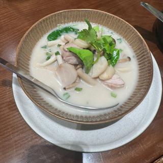 トムカーガイ