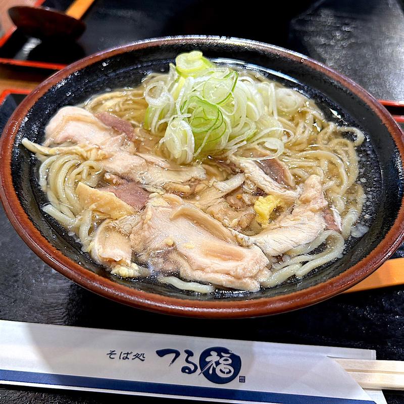 肉中華(冷)(そば処つる福 山形駅前店)