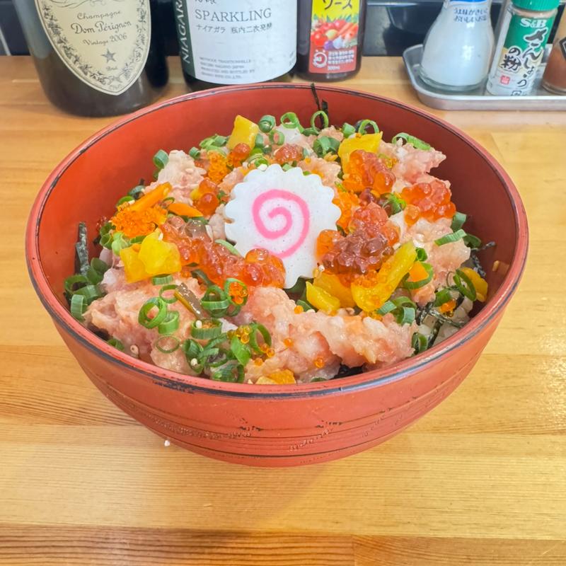 海鮮なめろう丼(すし食堂のだちゃん)