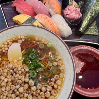 お手軽握りランチ（そば）