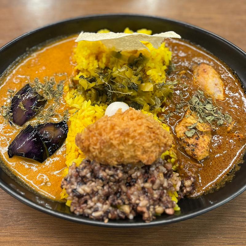 秋葉原もりカレー3+カキフライ(カリガリ お茶の水店)