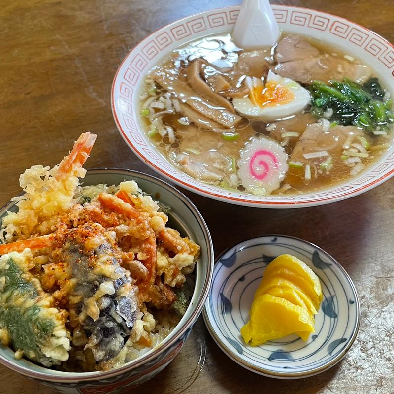 チャーシューメンとミニ天丼(大土食堂)