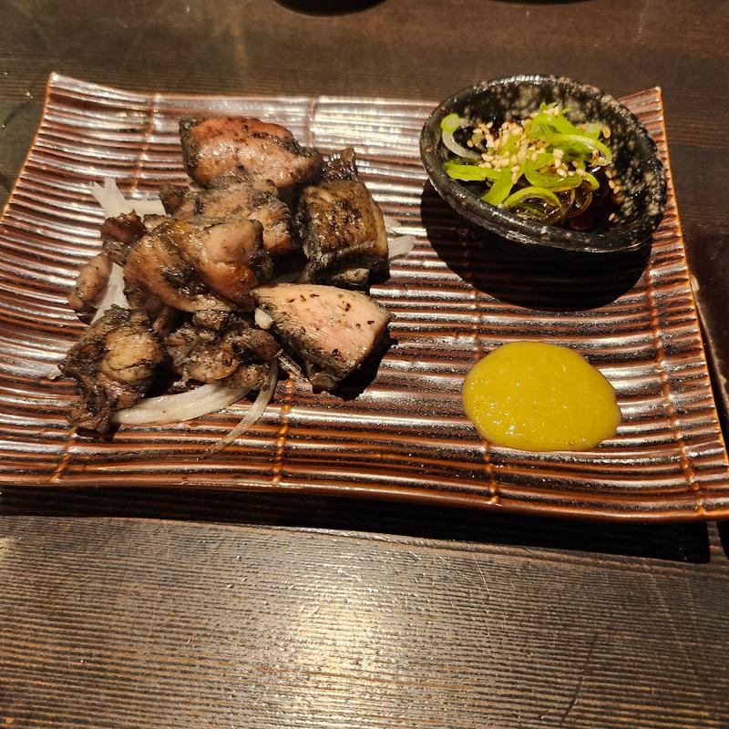 めっちゃ炭薫る若鶏焼き　小(すみびやき串串 )