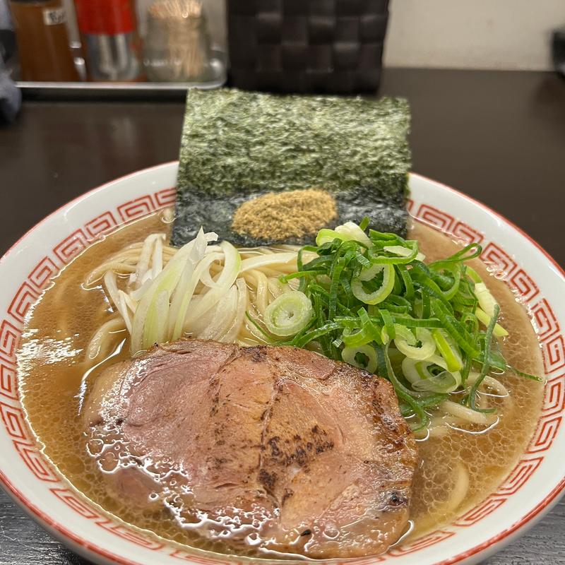 さっぱり魚介豚骨(博多とんこつ 豚の足跡)