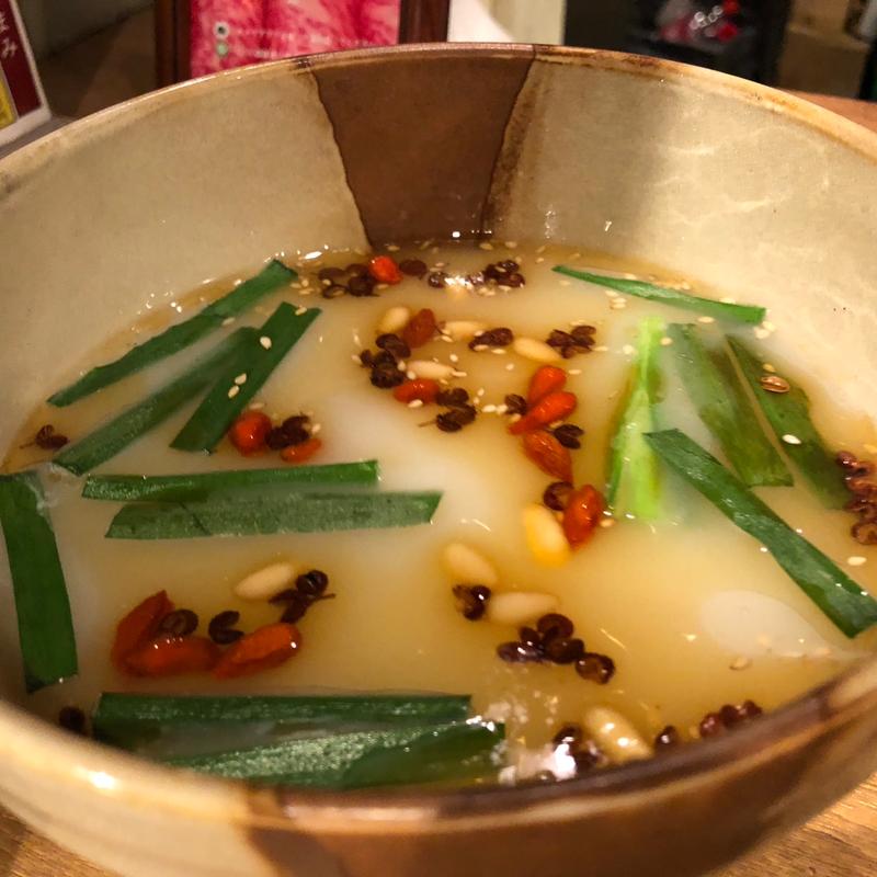 自家製薬膳コムタンスープ(中目黒肉流通センター)