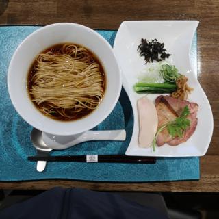 地鶏Noodle醤油(Noodle Dishes 粋蓮華)