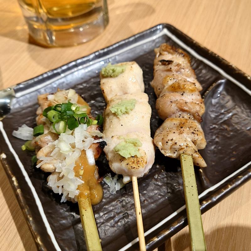 せせり（ねぎ味噌）＆ささみ（わさび）＆ハラミ(炭火焼鳥 暖)