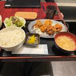 唐揚げ定食(肉バル アモーレ 新宿店)