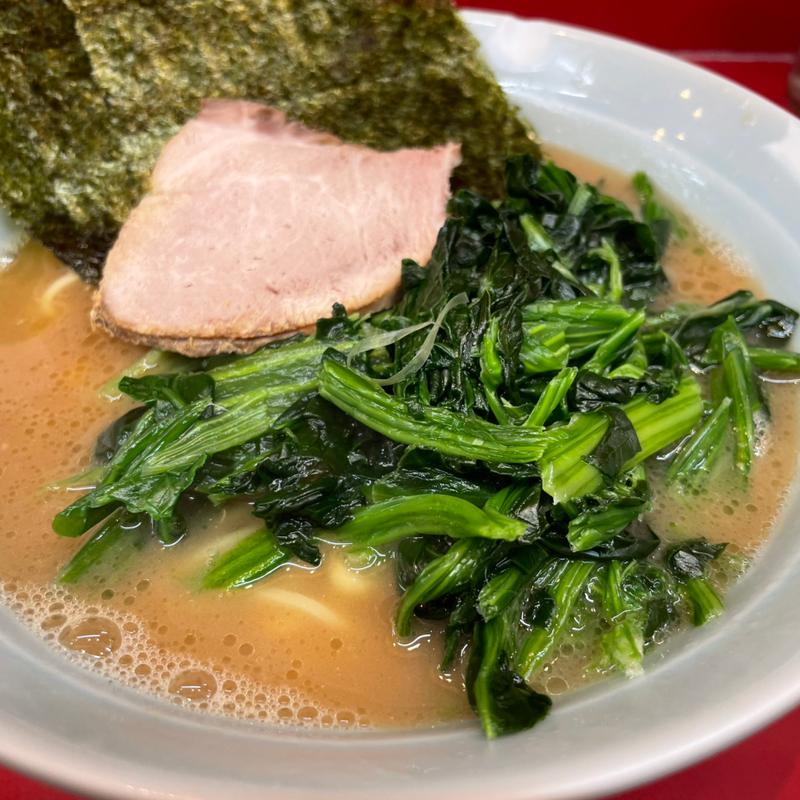 ラーメン＋ほうれん草(武蔵家 大井町店 （むさしや）)