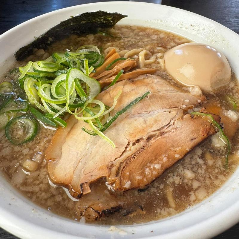 背脂煮干しそば(中華そば まがりすけ)