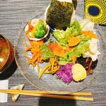 野菜プレート(コーヒーとおにぎりPAMOJA 神保町カフェレストラン)