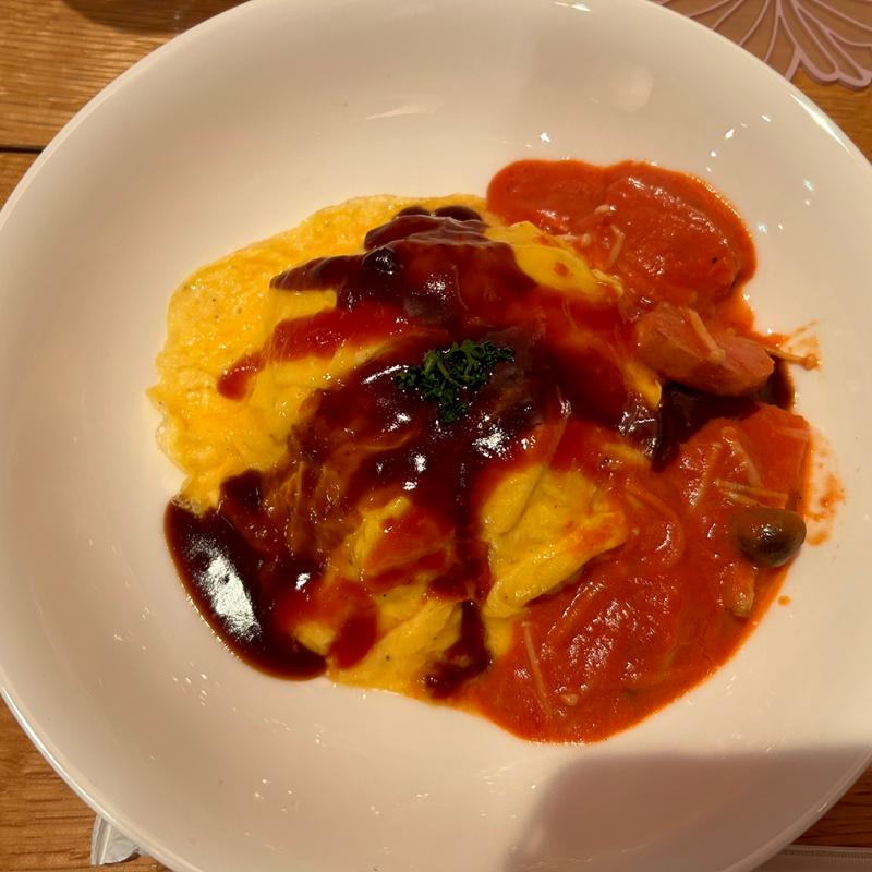 オムライスランチ(イタリアンレストランsaitake)