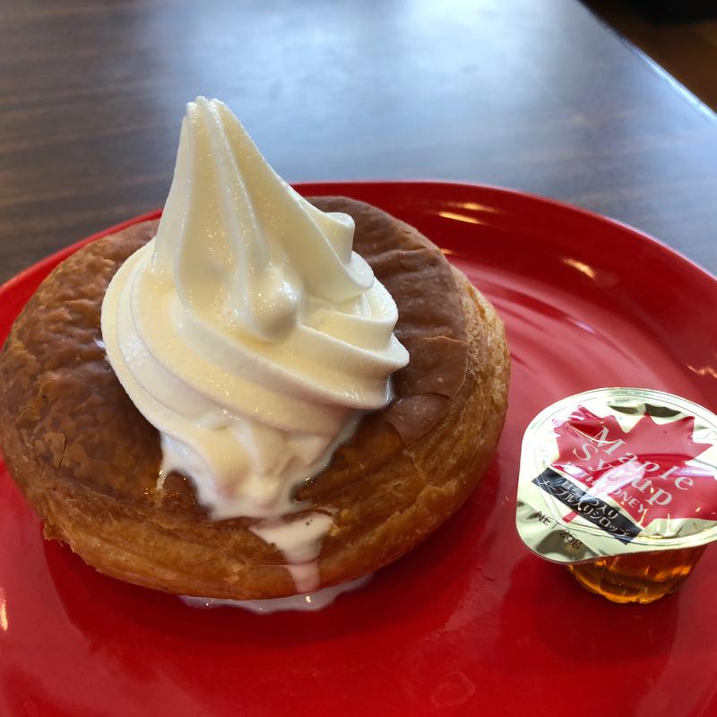 焼きたてデニッシュ ソフトクリーム添え(ジョナサン 春日部中央店)