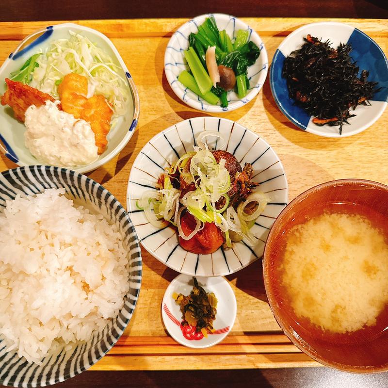 煮魚定食（金目鯛）(おさけと)