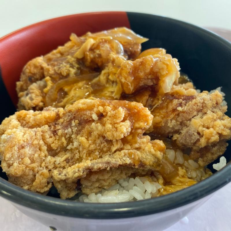 唐揚げ玉子とじ丼(ビッグさんど)