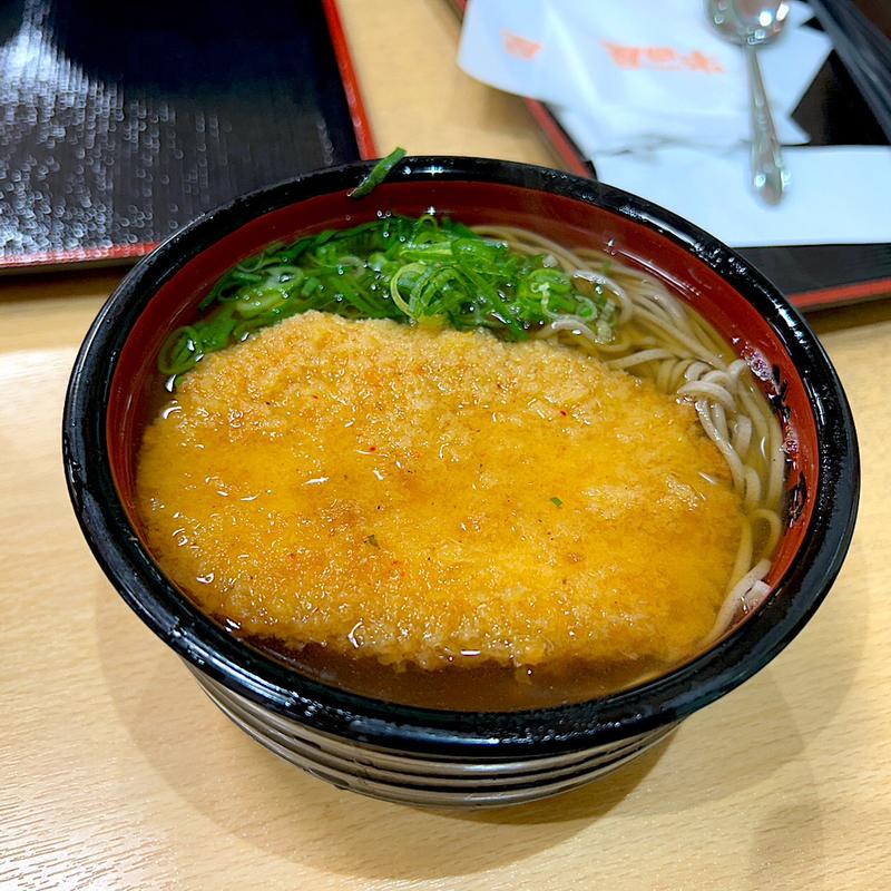 コロッケそば(大衆食堂 半田屋 東口BiVi店 )