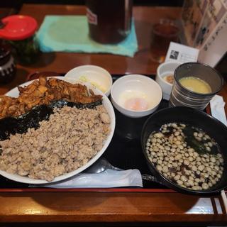 きじ焼丼