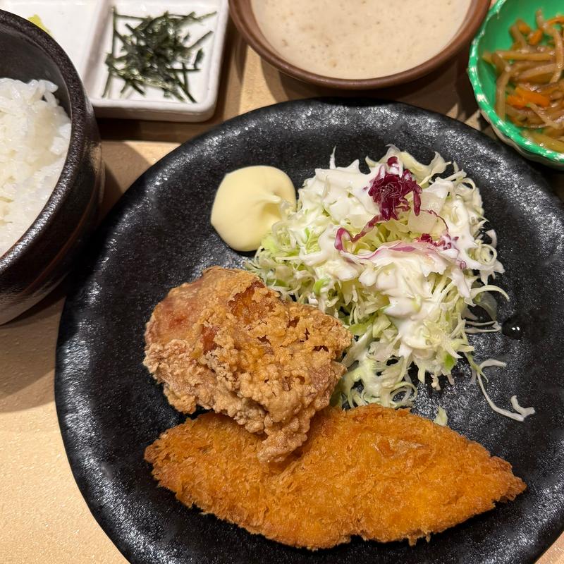 白身フライ&唐揚げ　（本日の日替わり）(山薬清流庵ココリア多摩センター店)