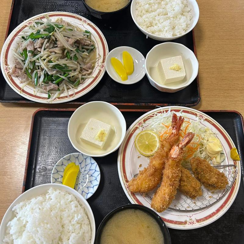 カキフライ&エビフライ定食 肉野菜炒め定食(若奴食堂 )