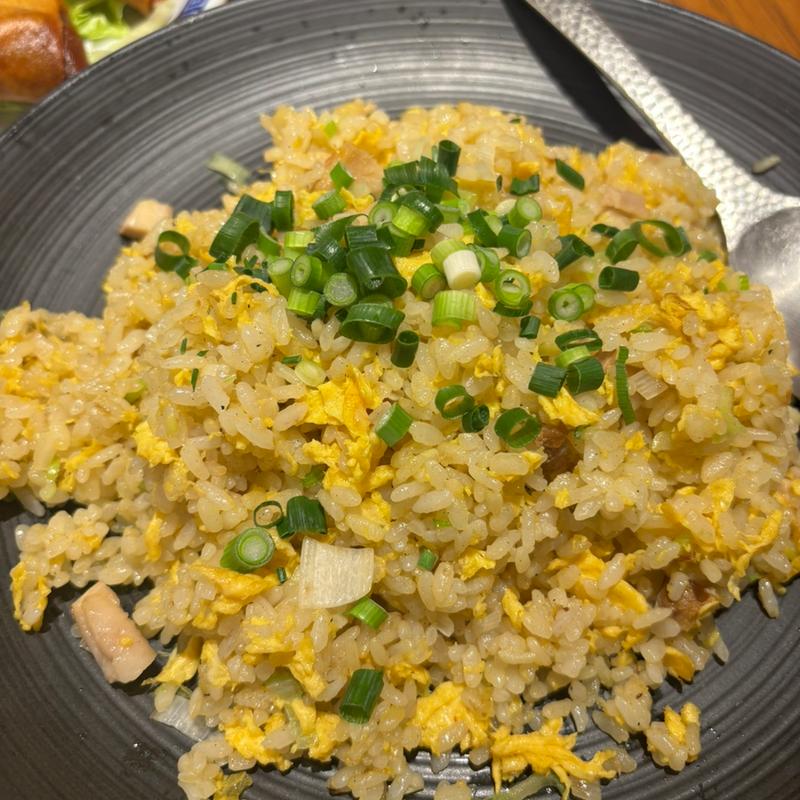 玉子とチャーシューの黄金炒飯(華菜樓 ルミネ新宿店)