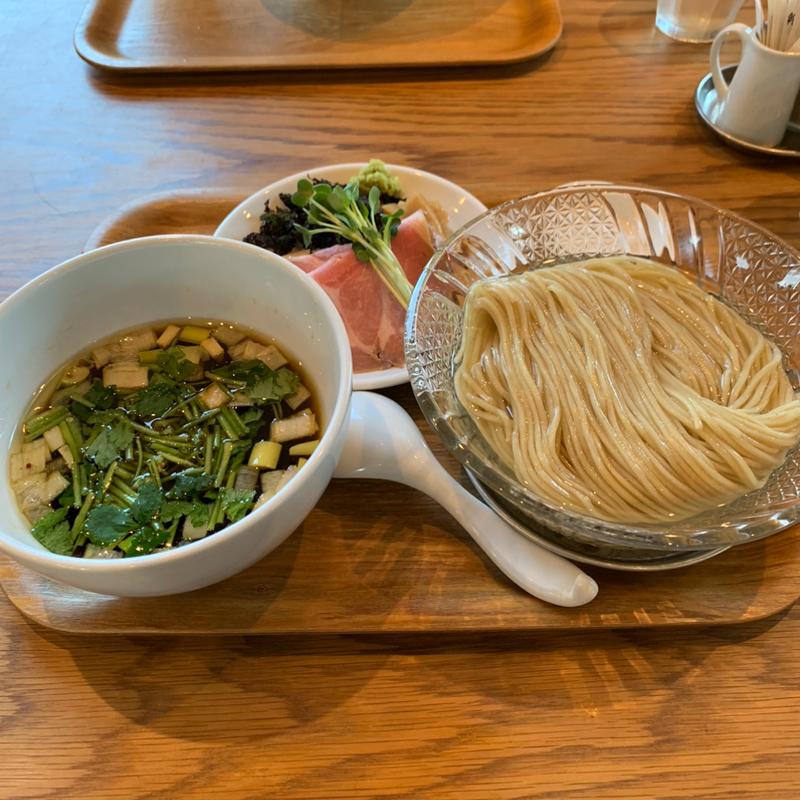 丸鶏昆布水つけ麺　醤油(麺屋花枇)