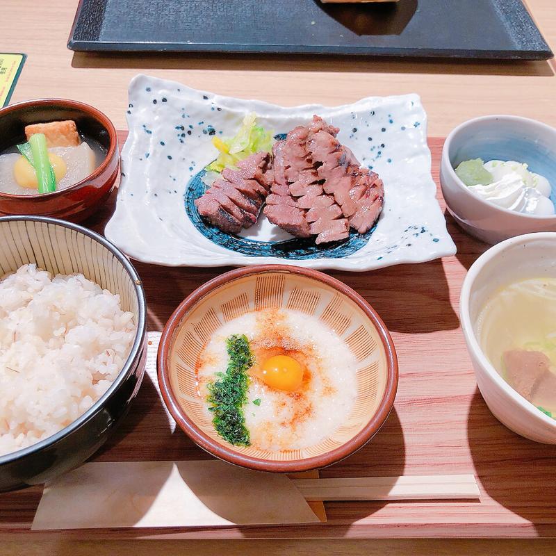 厚切り牛タン定食(UMEDA FOOD HALL)