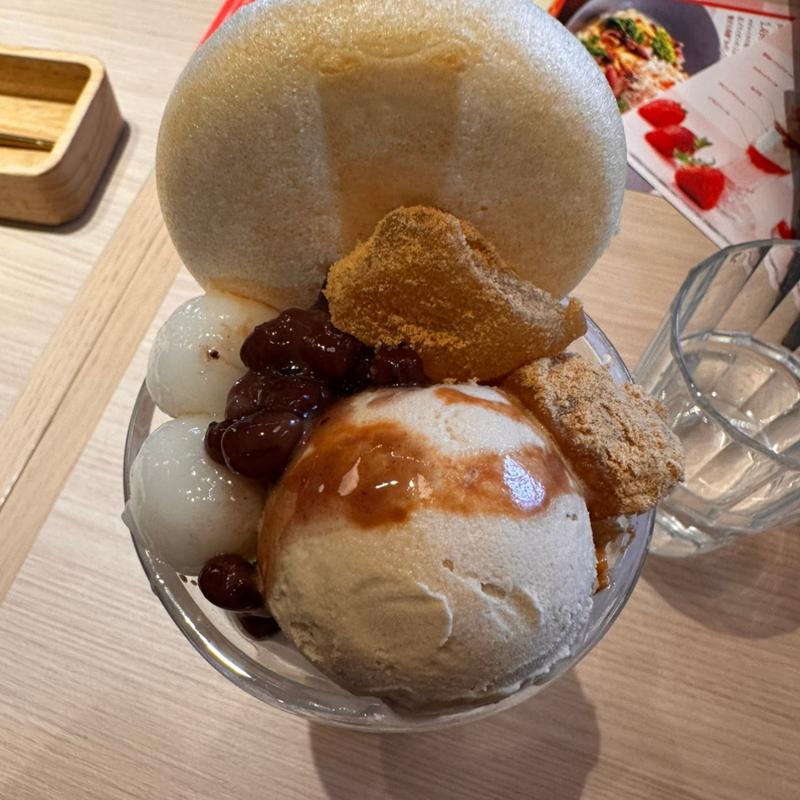 紅茶パフェ　ロング(おだしもん HEP FIVE店)