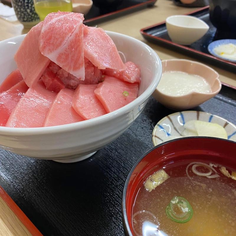 マグロ丼5種盛(ことぶき亭)