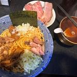 醤油混ぜそば大盛り、低温豚チャーシュー