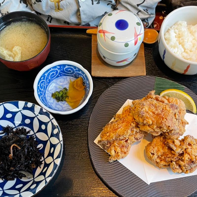 遊膳名物若鶏の唐揚定食(喰いもんや 遊膳 （ゆうぜん）)