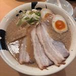デラックス背脂麺 麺大盛り