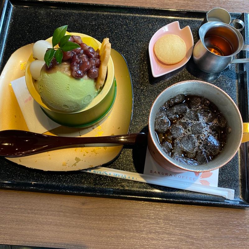 抹茶パフェとアイスコーヒー(桜珈琲 美原店)