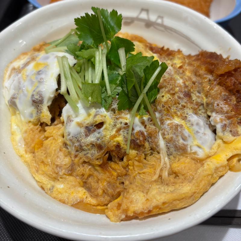ロースかつ丼 大盛り(松屋 聖蹟桜ヶ丘店（松のや併設）)