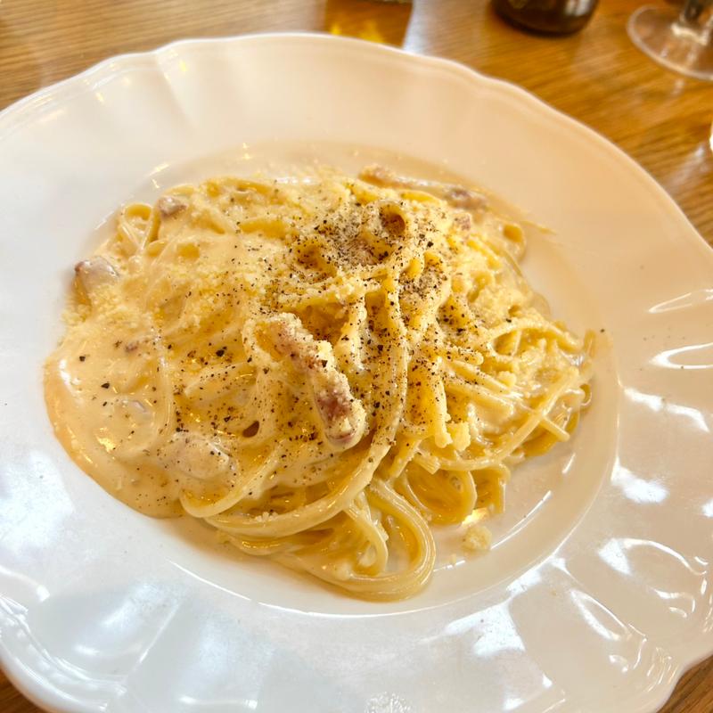 パンチェッタのカルボナーラ (パッソ ノヴィータ （Passo novita）)