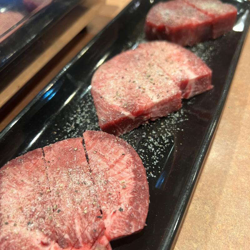 厚切りタン(焼肉 縁)