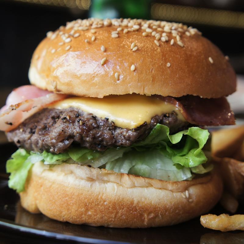 ベーコンチーズバーガー(UEMURA BROTHERS)