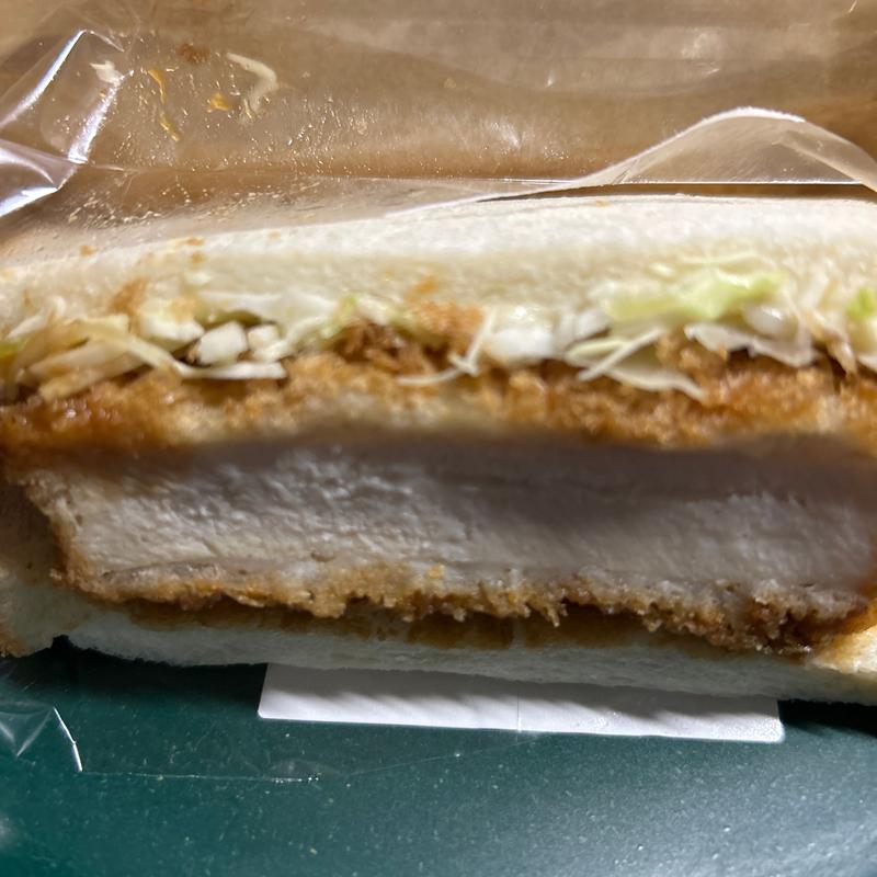 三元豚の厚切りロースカツサンド(とんかつ まい泉監修ソース使用)(ローソン ＪＰローソン赤れんがテラス店)