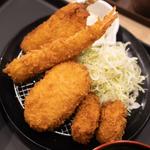 豪華海鮮盛合わせ定食(カニコロ1個・海老1尾・アジ1枚・カキ2個)(松のや 姫路野里店)