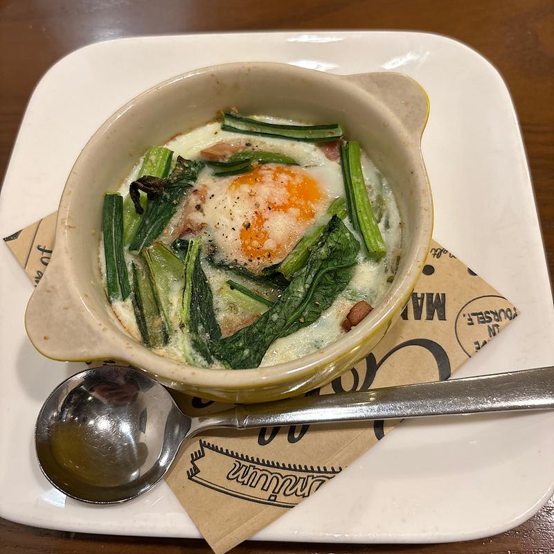 女池菜とベーコンチーズキッシュ(Bistroフルフル （Fleu Fleu）)