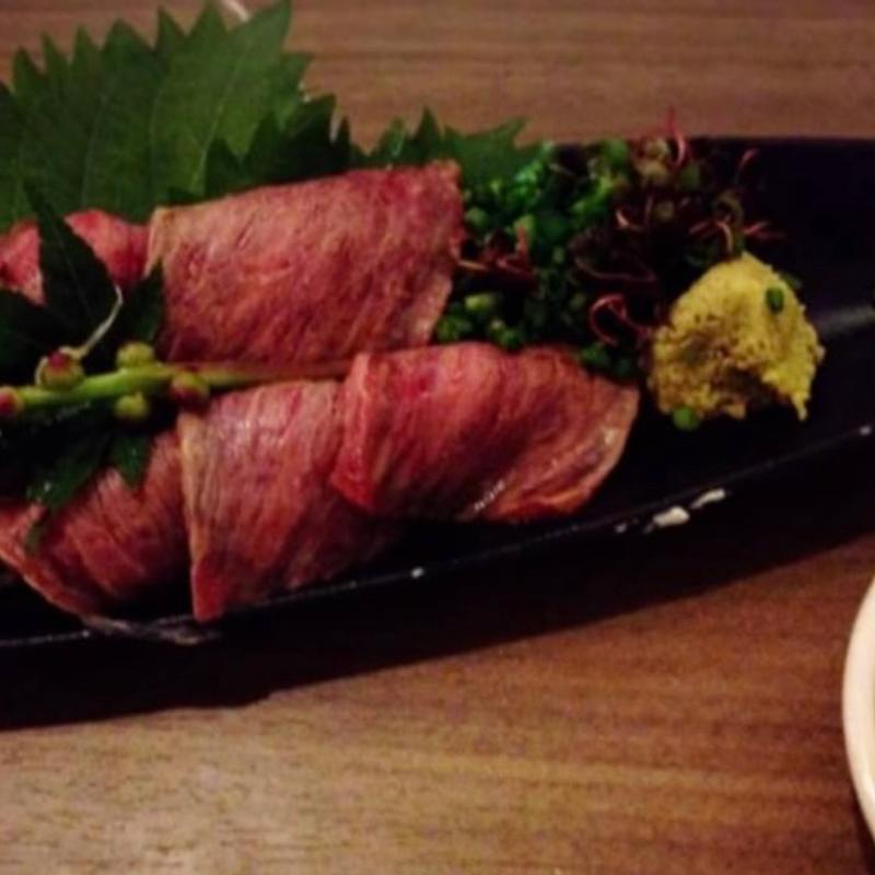 牛肉のたたき(ダイニング ハチ （dining 8 hati）)