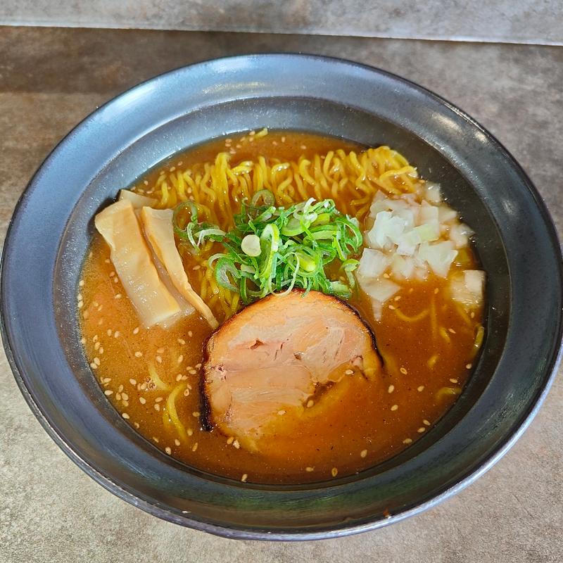 濃厚魚介醤油ラーメン(らーめん源屋 恵庭店)