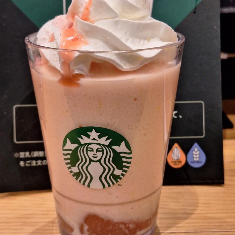 白桃と桜わらびもちフラペチーノ(スターバックス コーヒー イオンタウン伊賀上野店)