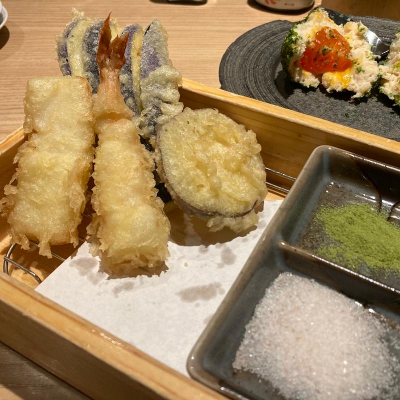欲張りな天ぷら盛り合わせ(鮨・酒・肴 杉玉 伏見桃山)