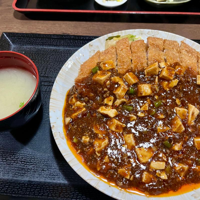 麻婆カツ丼(中華料理 花櫚)