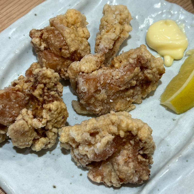 若鶏の唐揚げ(梅乃宿温酒場 なんばウォーク店)